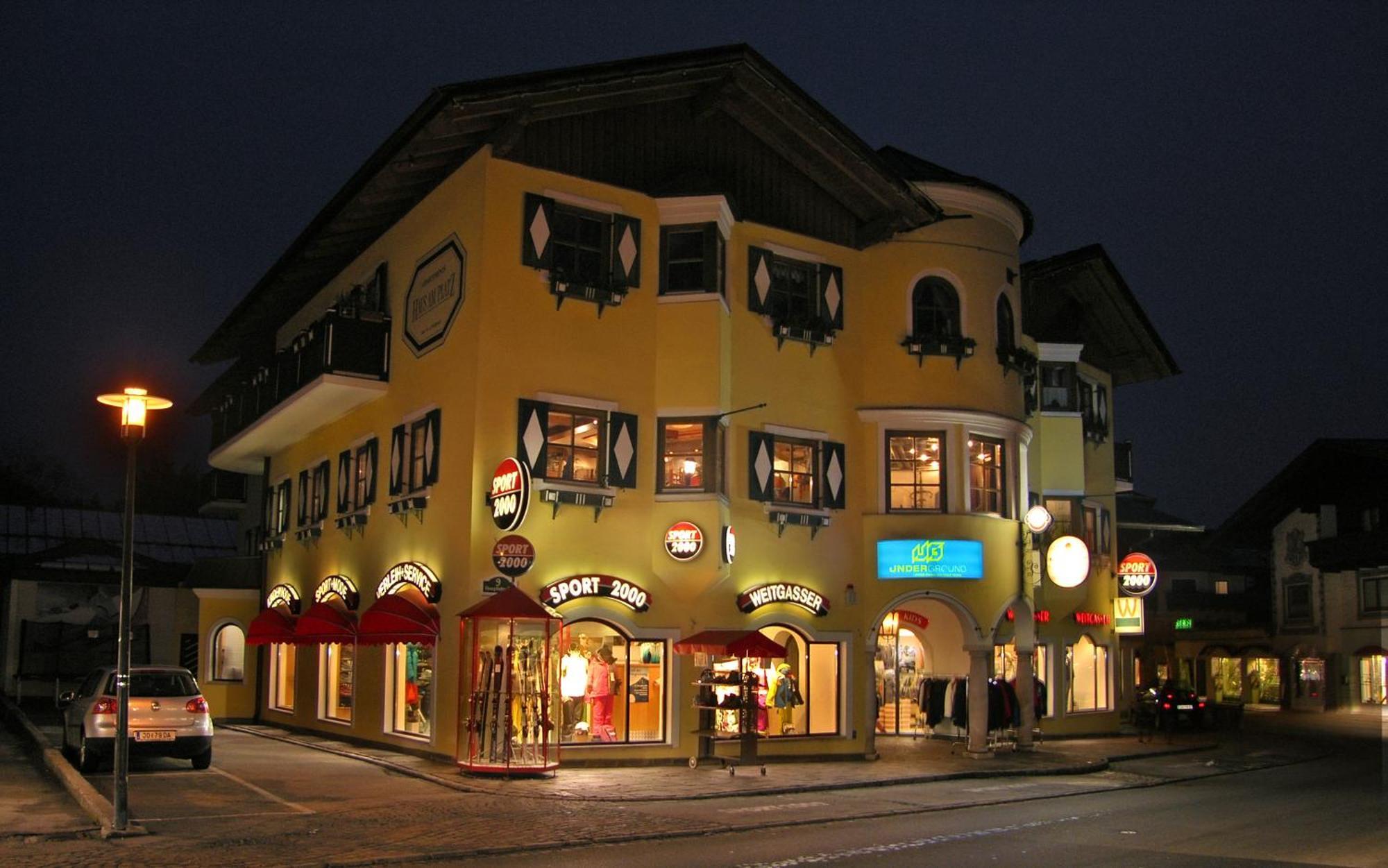 Haus Am Platz - Weitgasser Altenmarkt im Pongau Eksteriør bilde