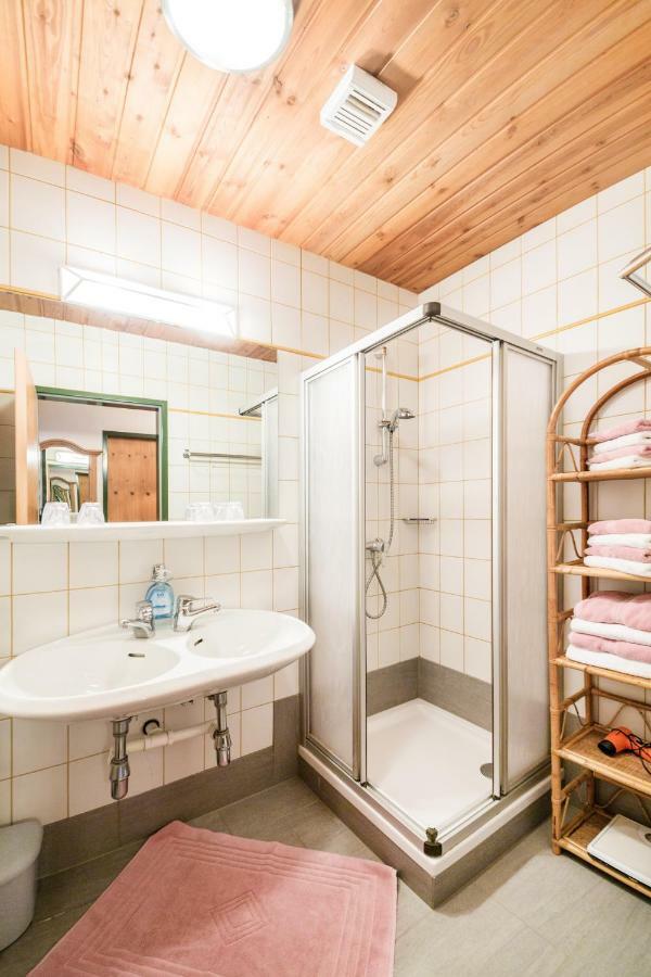 Haus Am Platz - Weitgasser Altenmarkt im Pongau Eksteriør bilde