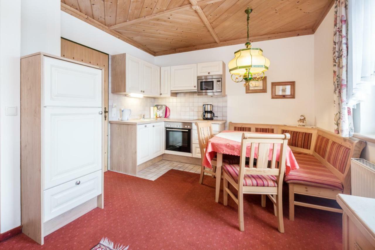 Haus Am Platz - Weitgasser Altenmarkt im Pongau Eksteriør bilde