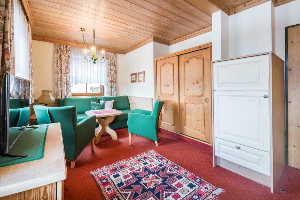 Haus Am Platz - Weitgasser Altenmarkt im Pongau Eksteriør bilde