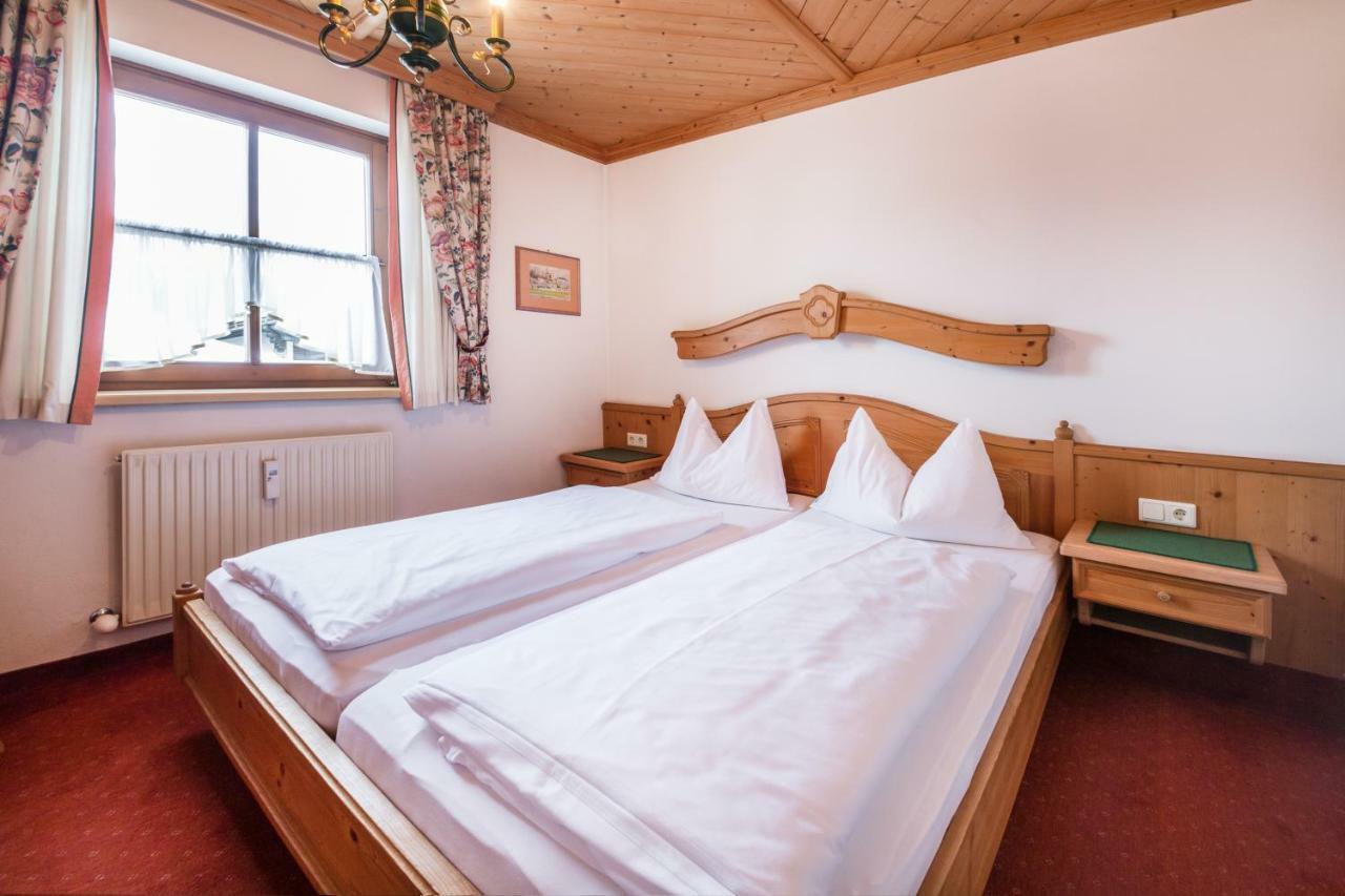 Haus Am Platz - Weitgasser Altenmarkt im Pongau Eksteriør bilde