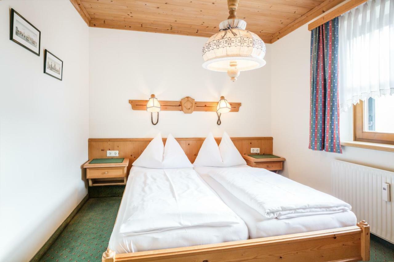 Haus Am Platz - Weitgasser Altenmarkt im Pongau Eksteriør bilde