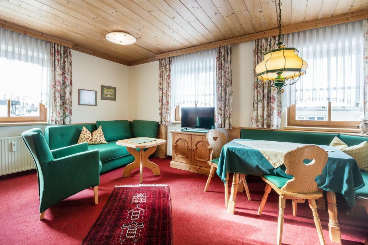 Haus Am Platz - Weitgasser Altenmarkt im Pongau Eksteriør bilde