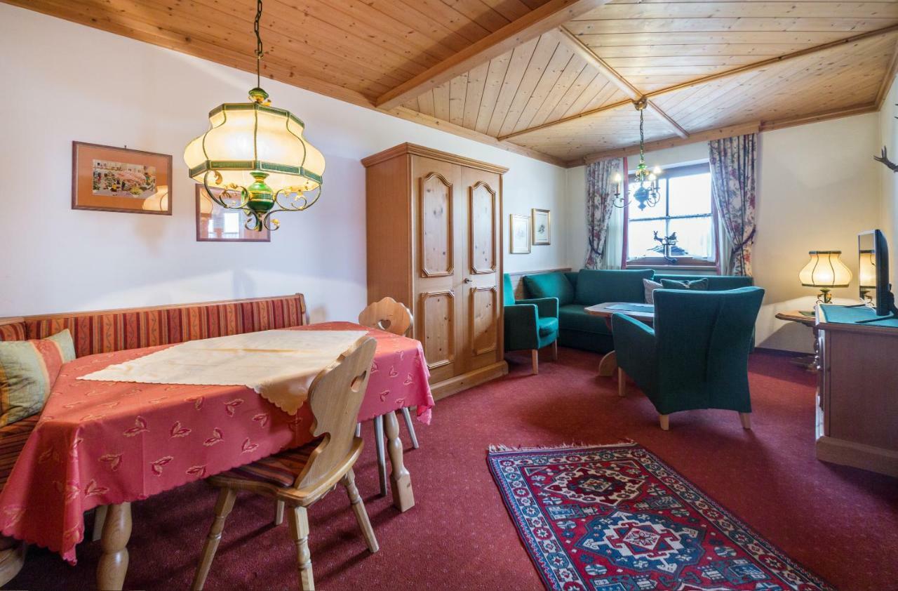 Haus Am Platz - Weitgasser Altenmarkt im Pongau Eksteriør bilde